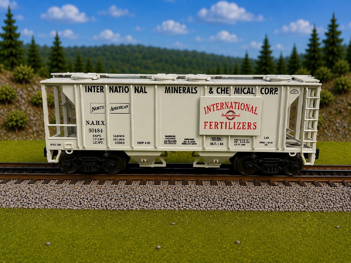 Ready Made Trains 86399102 O Gauge International Minerals 2 Bay Covered Hopper