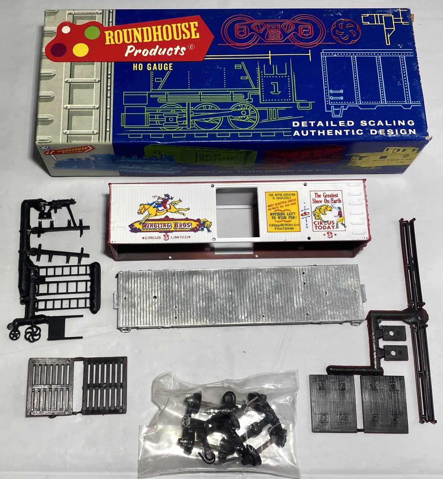 Roundhouse 3808 36’ Annie Oakley Ventilated Box Car