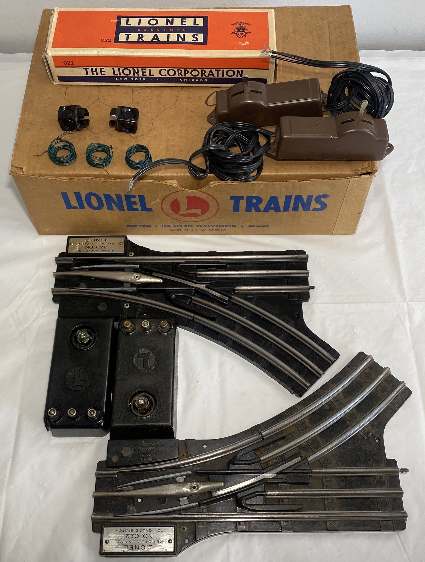 Lionel Post War 022 Remote Control O Gauge Switches, Pair C-6