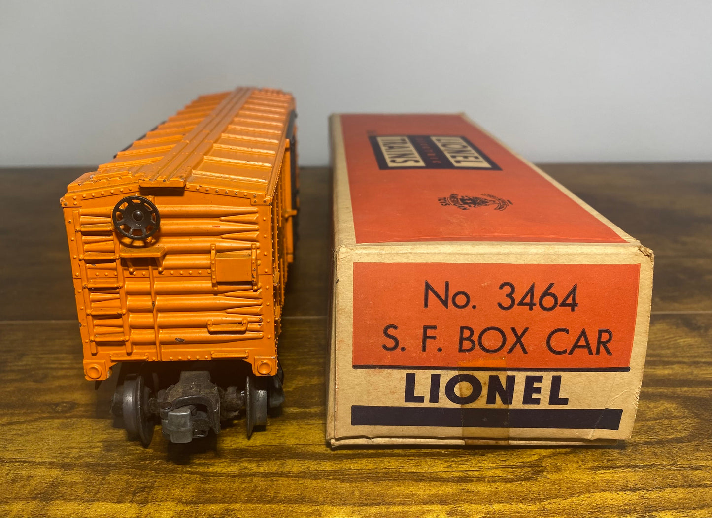Lionel Post War Box Car #3464 New York Central with Box