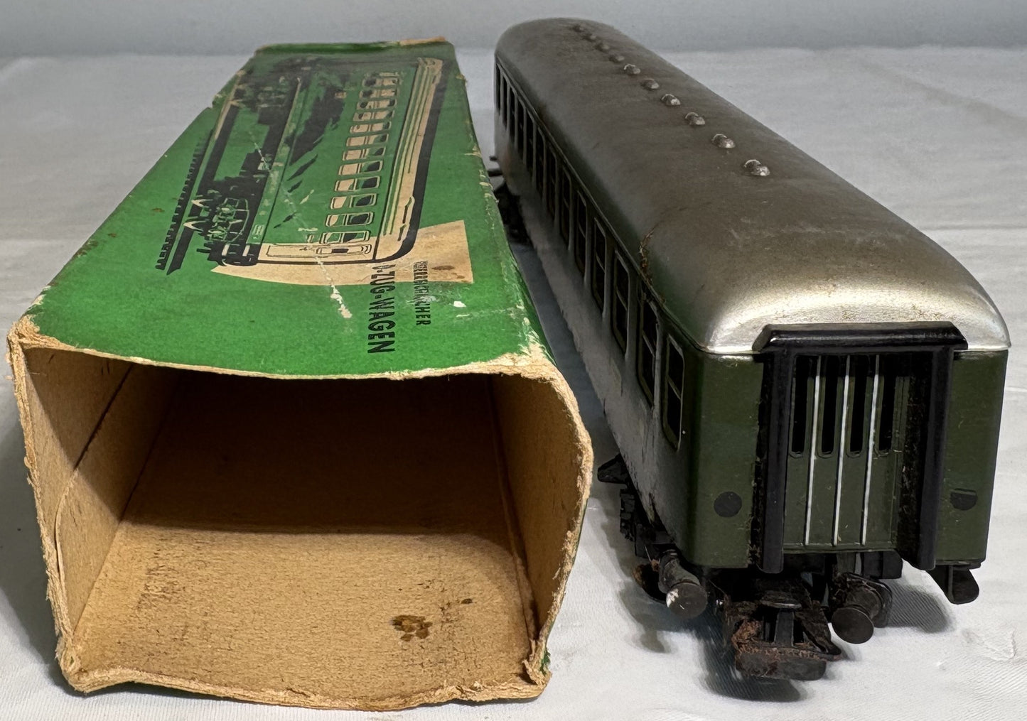 Marklin 4033 Öbb Express Train Car 2nd Class. Green