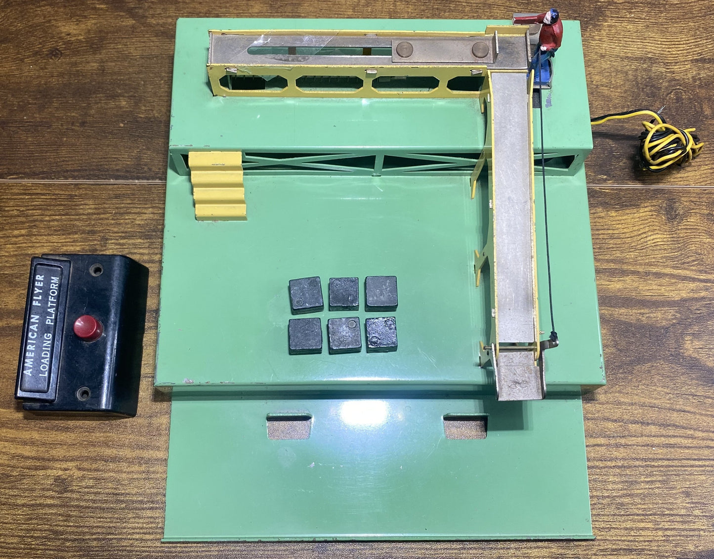 American Flyer Animated Loading Platform #770