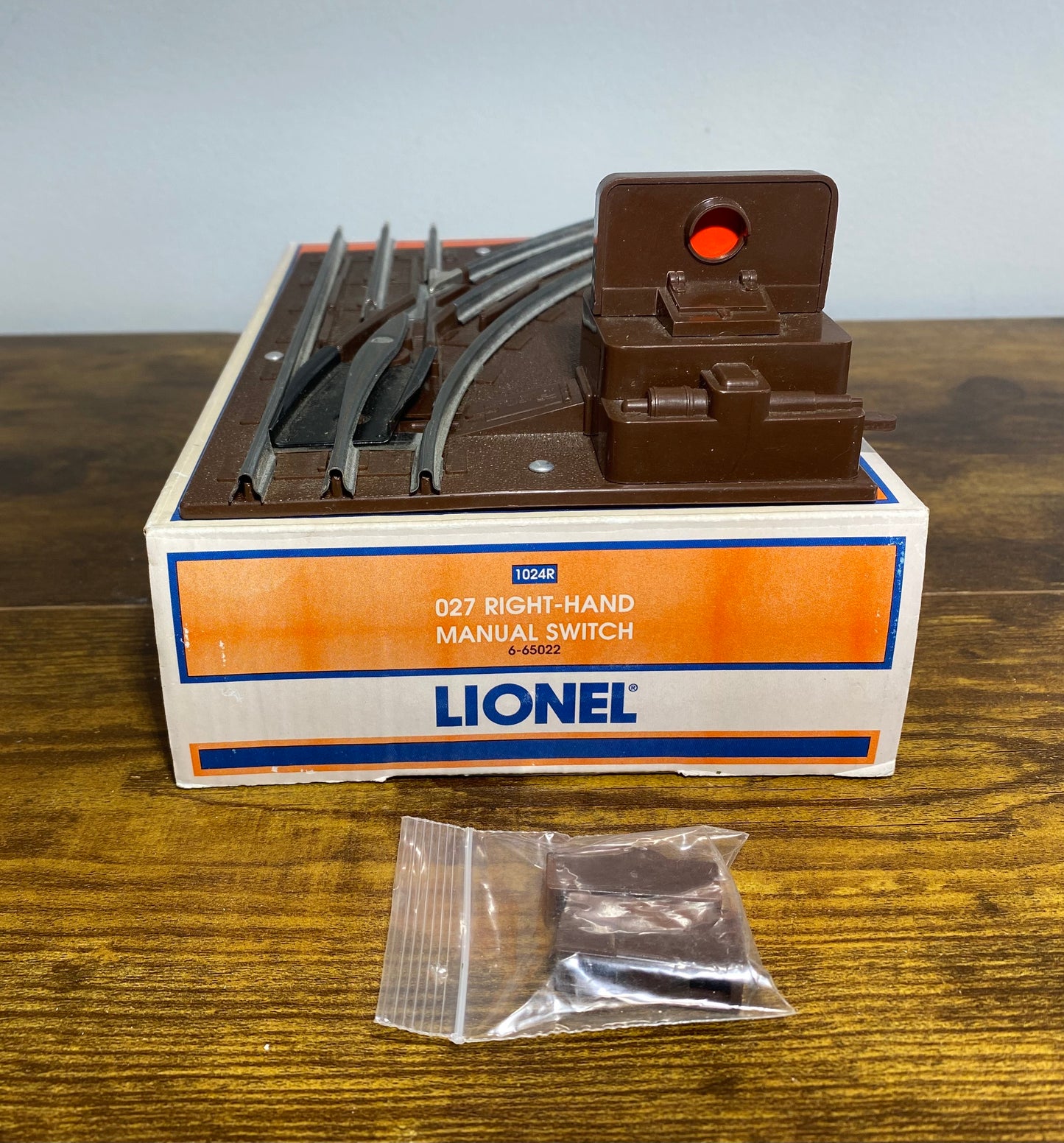 Lionel Modern 6-65022 Manual Switch, Right Hand