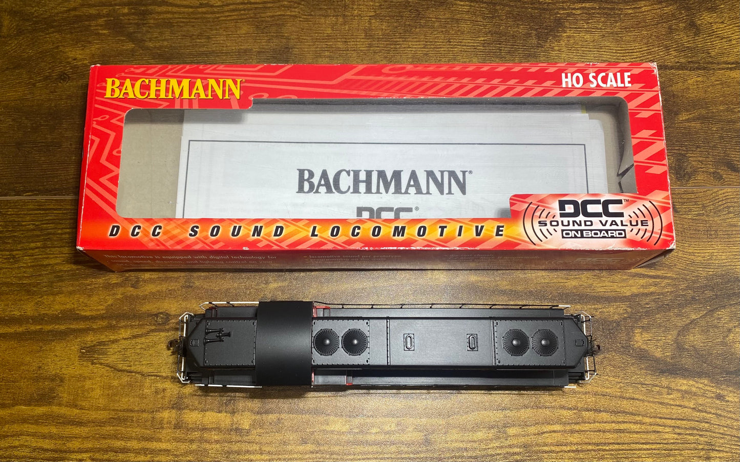 Bachmann 65603 HO Rock Island GP7 Diesel Locomotive #1227