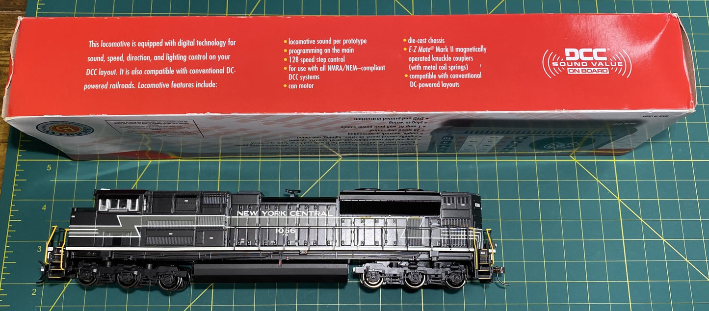 Bachmann 66004 HO New York Central SD70ACe Diesel Locomotive Sound/DCC #1066