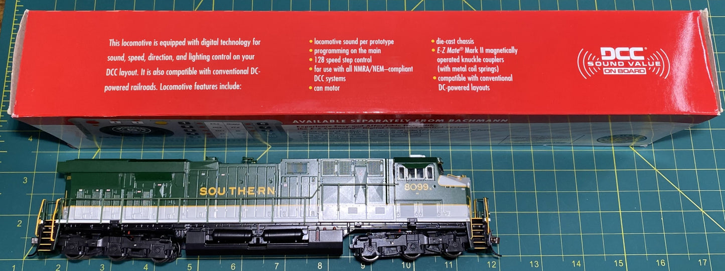 Bachmann 65402 Southern GE ES44AC Diesel Locomotive Sound/DCC #8099