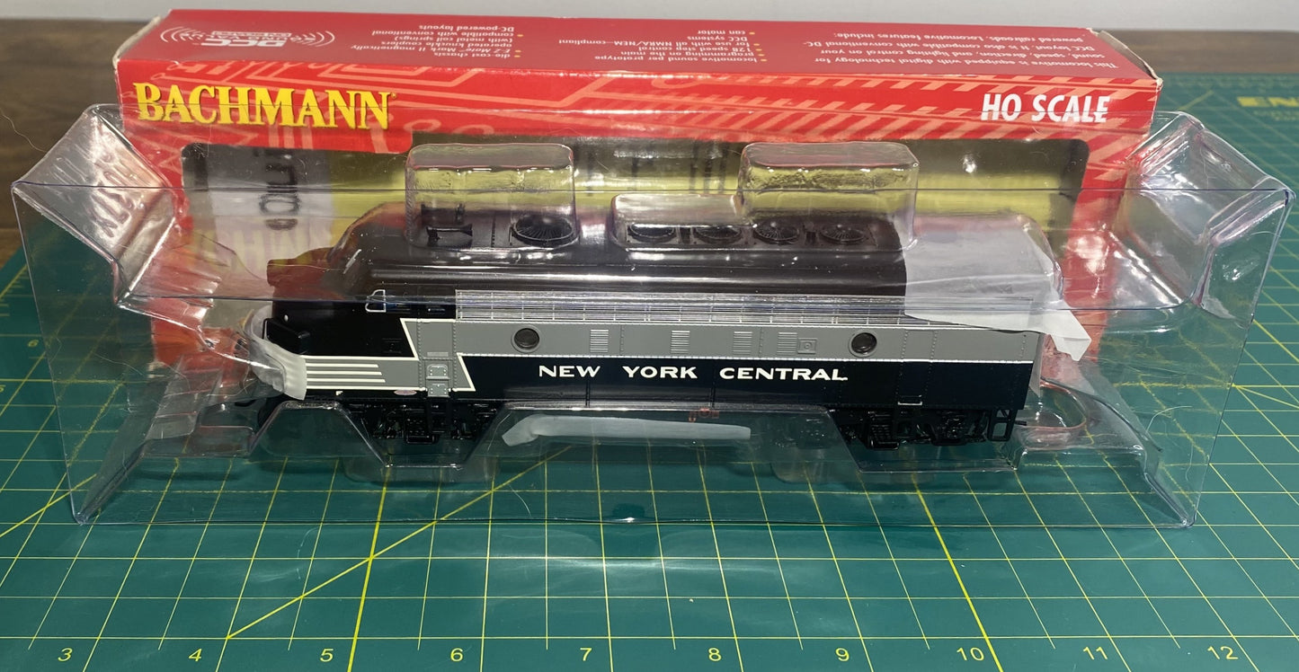 Bachmann 64302 HO New York Central F7A Diesel Locomotive w DCC/Sound