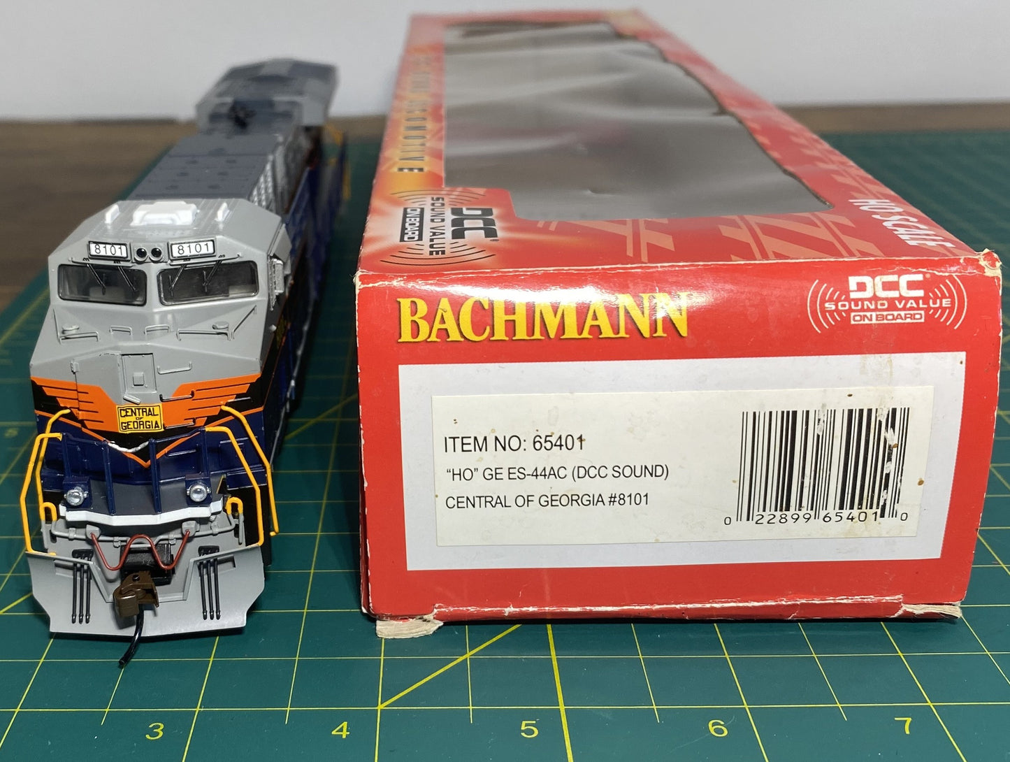 Bachmann 65401 Central of Georgia GE ES44AC Diesel Engine #8101 w DCC/Sound