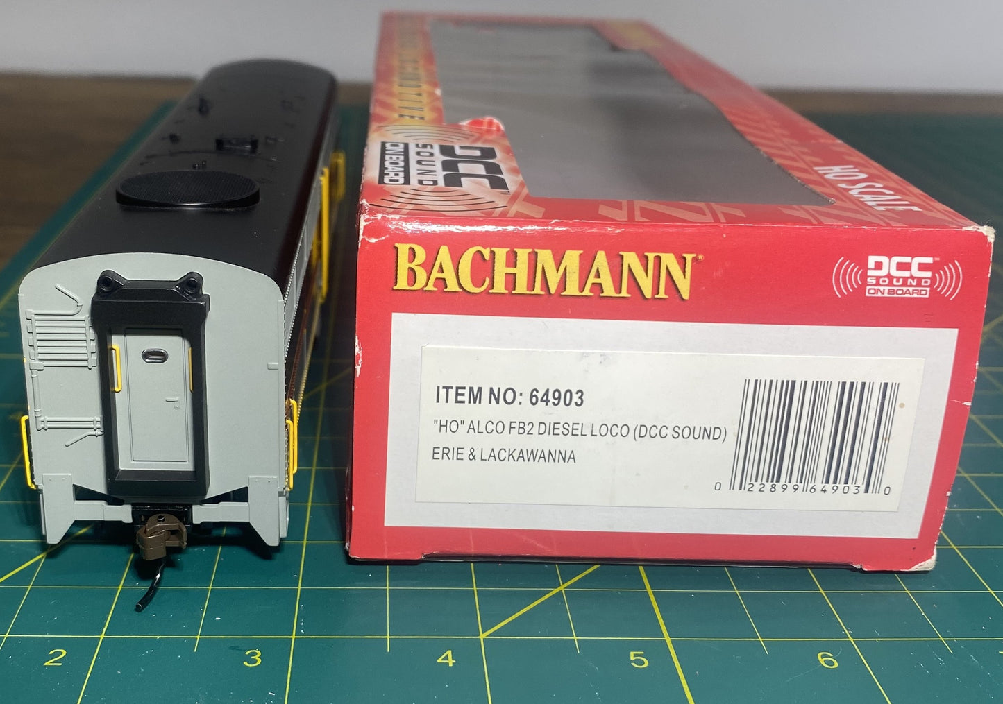 Bachmann HO Scale ALCO FB2 Diesel LOCO DCC Soundtraxx Erie & Lackawana 64903