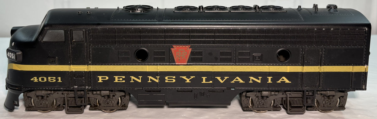 Atlas 3011012 O Gauge, 2 Rail Pennsylvania EMD F7A Diesel Locomotive #4051