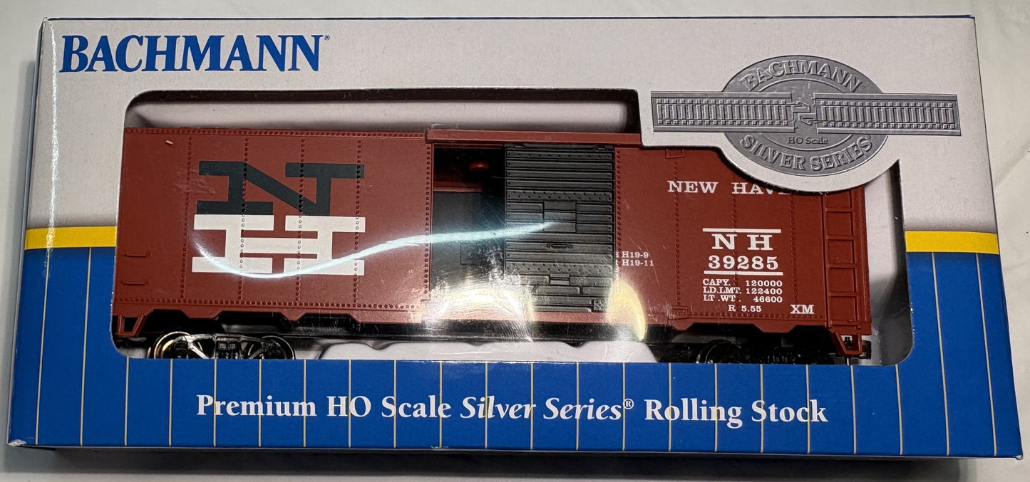 Bachmann 16015 PS-1 40 ft. Steel Boxcar, Silver Series, New Haven #39285