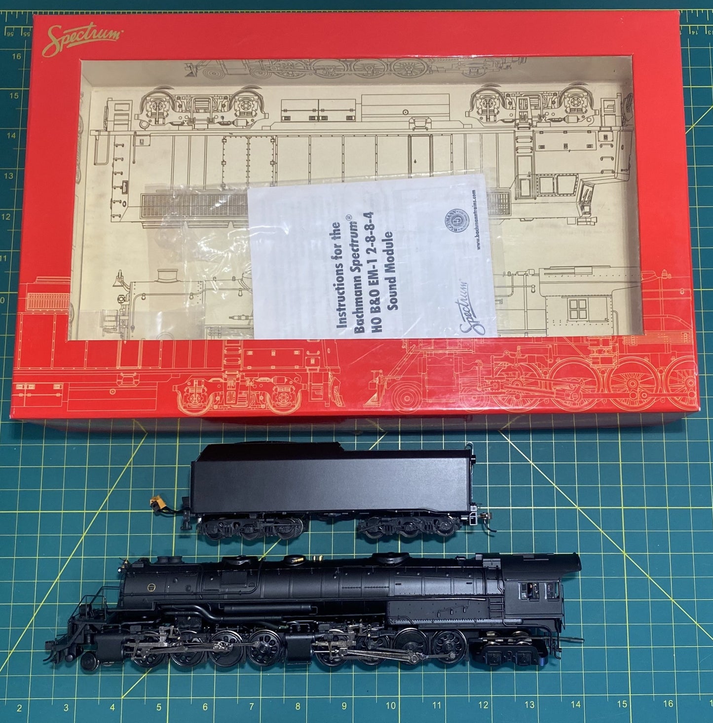 Bachmann 80405 Unlettered EM-1 2-8-8-4 Painted Steam Locomotive w/DCC