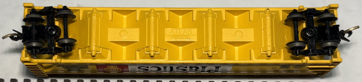 Atlas 3712 N Shell Chemical ACF Centerflow 4-Bay Covered Hopper #5220