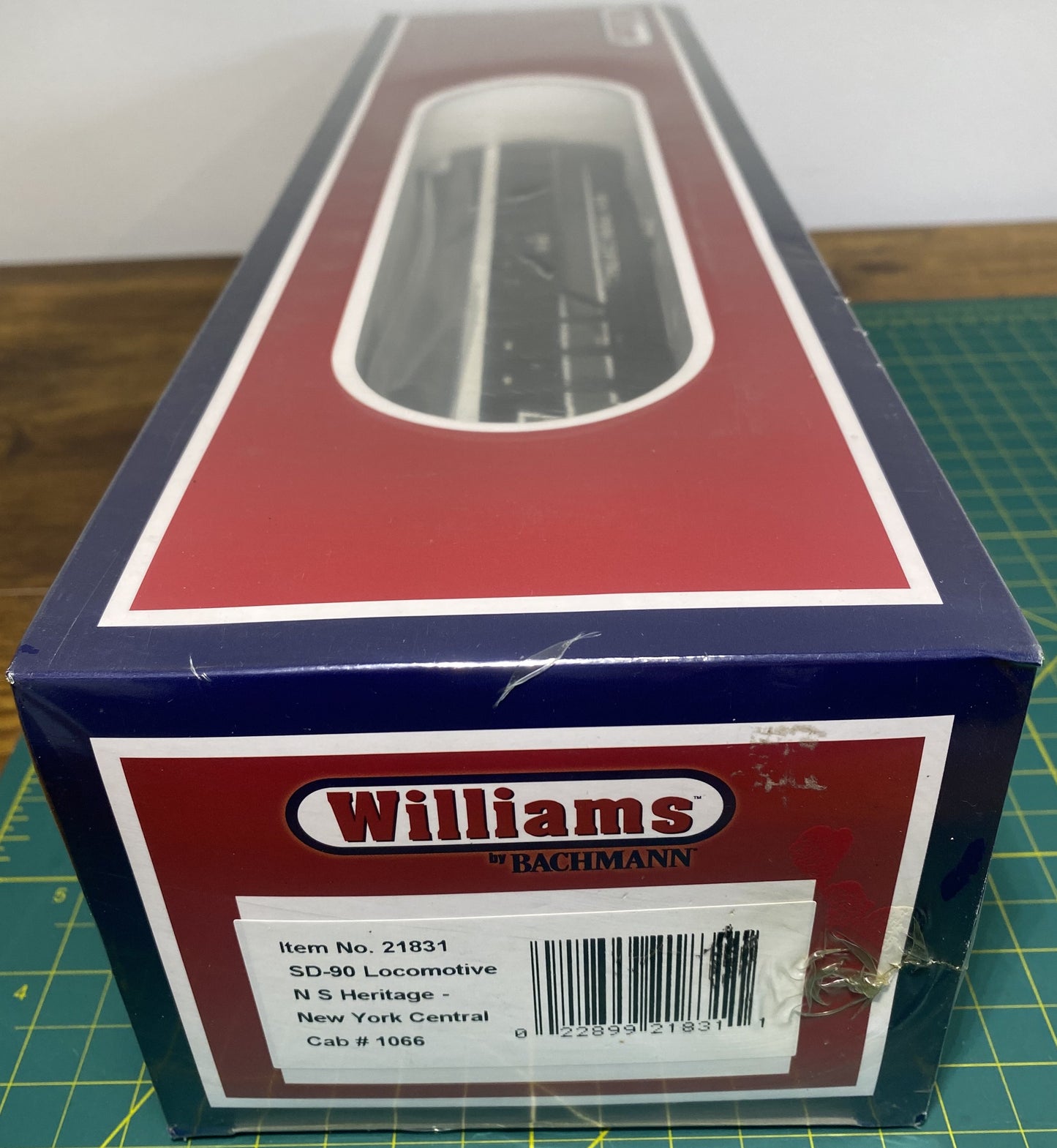 Williams 21831 O New York Central NS Heritage EMD SD90 3-Rail Diesel Loco #1066