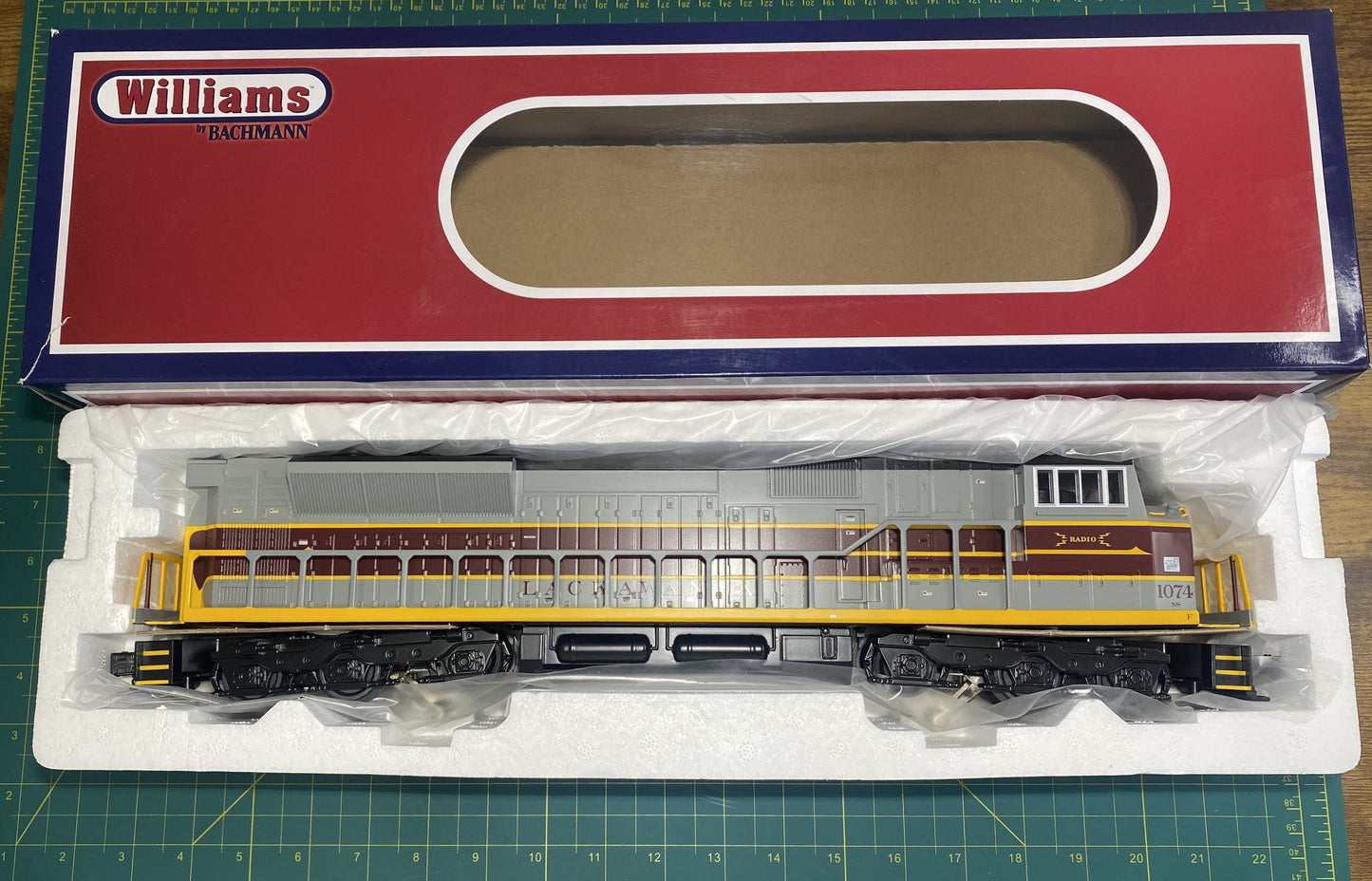 Williams 21830 O Lackawanna NS Heritage EMD SD90 3-Rail Diesel Locomotive #1074