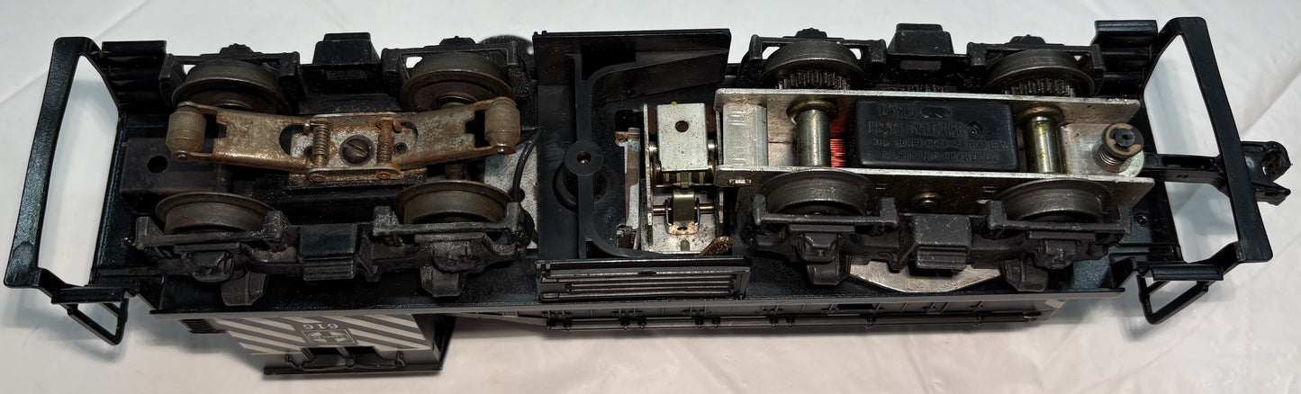 Lionel Post War 616 A.T. & S.F. NW2 Diesel Switcher