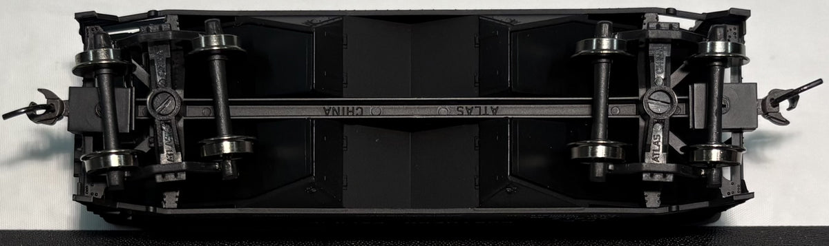 Atlas 20 000 992 HO Northern Pacific 2 Bay Offset Hopper #70317