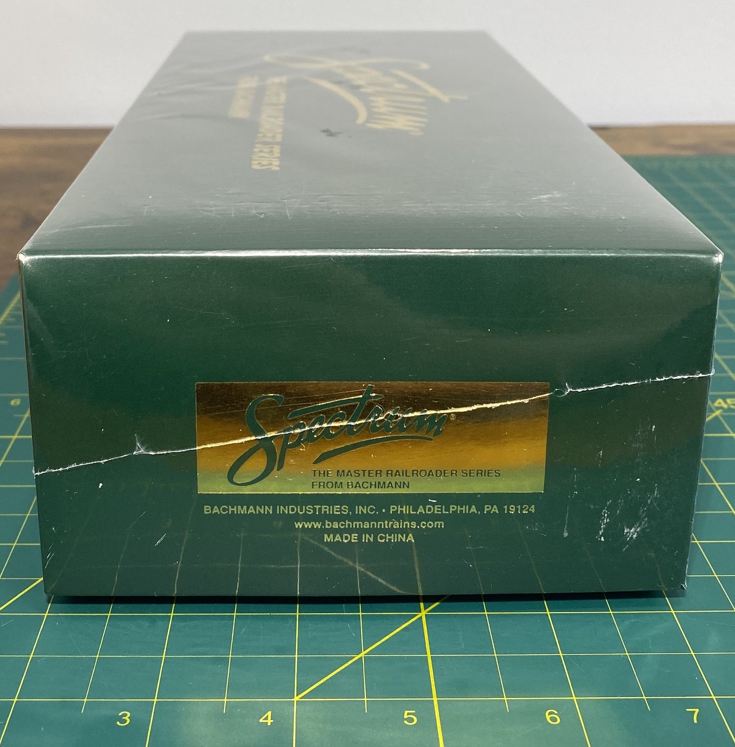 Bachmann Spectrum 27636 On30 Ventilated Box Car Lawndale