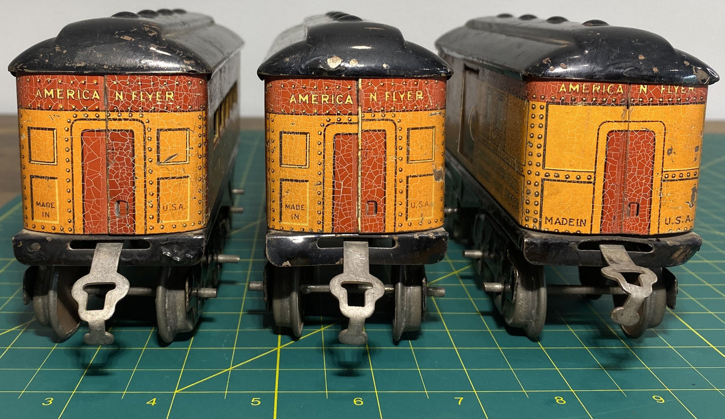 American Flyer 2 Pre War Passenger Cars and a Mail Car