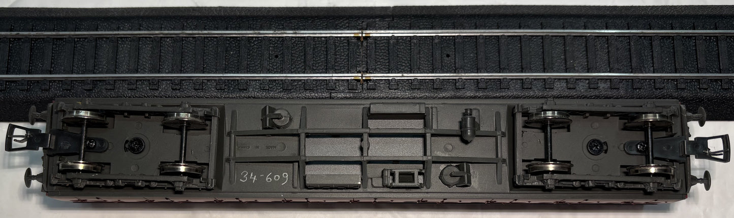 Bachmann Branch Line 34-609 Mk1 Suburban 2nd in BR crimson M46081 weathered