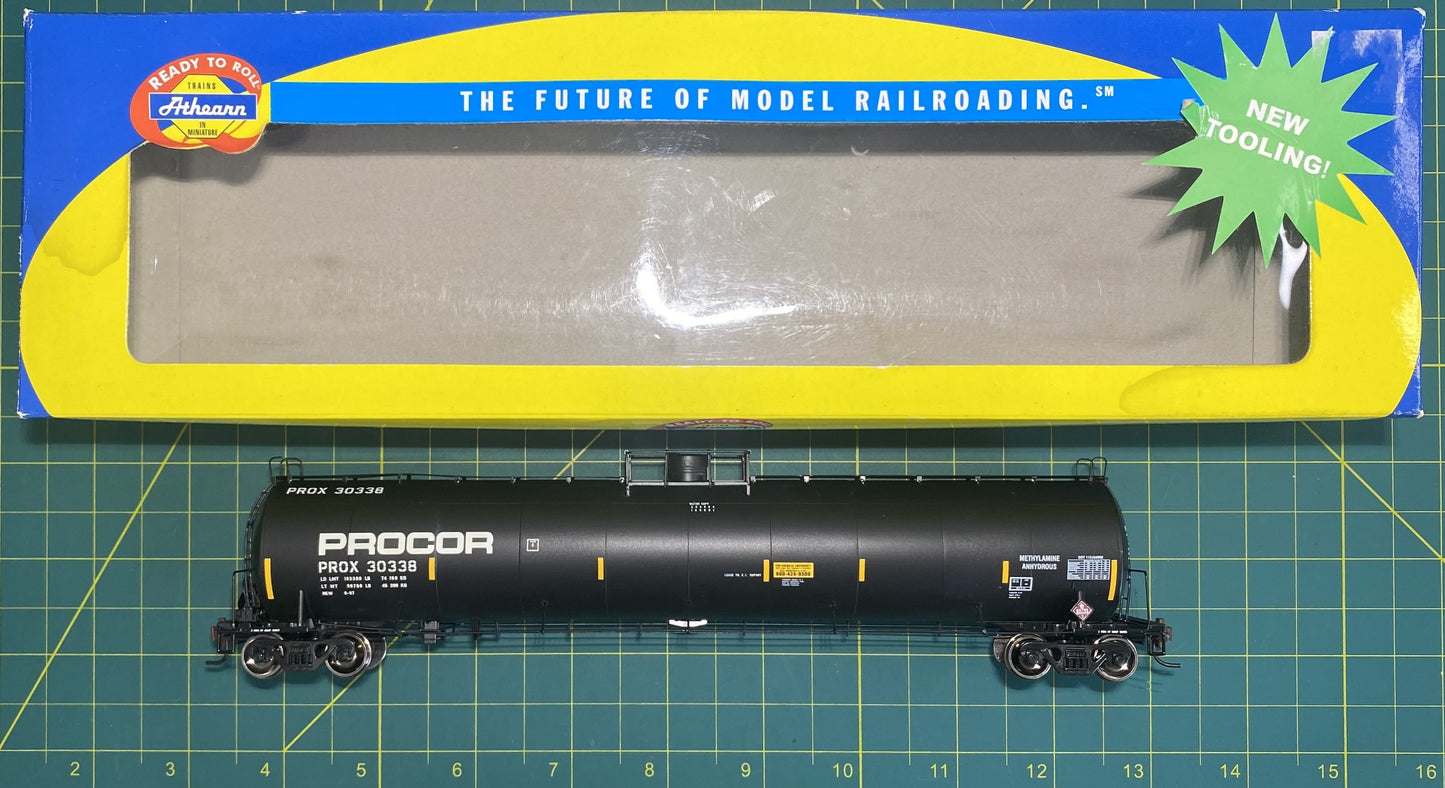 Athearn RTR HO UTC 33K LPG Tank Car “Early” PROCOR #30338 Item #96404