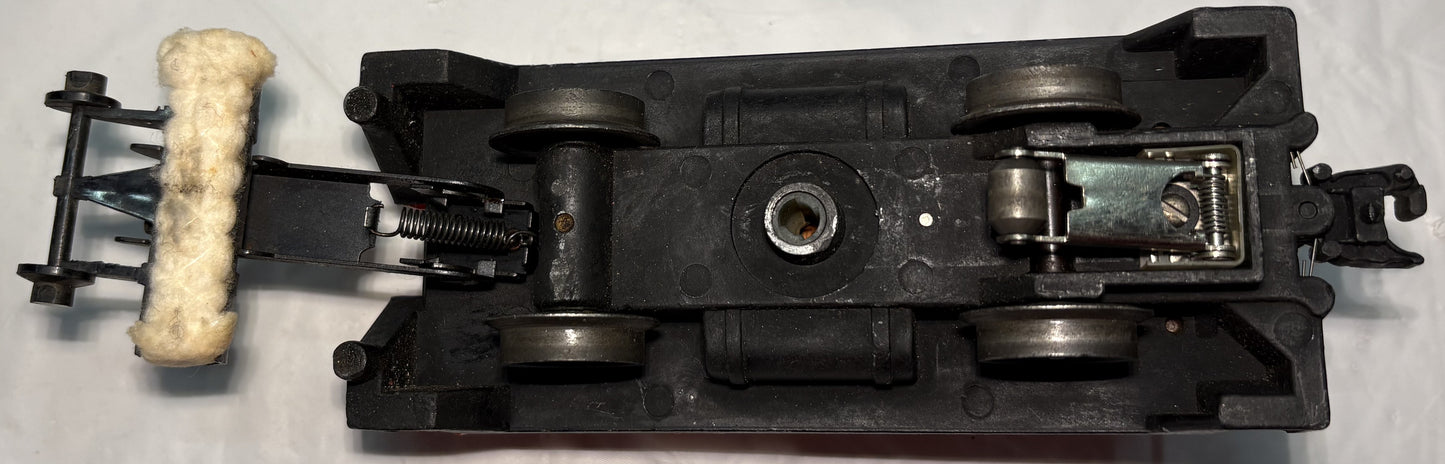 Lionel Post War 3927 Track Cleaning Car