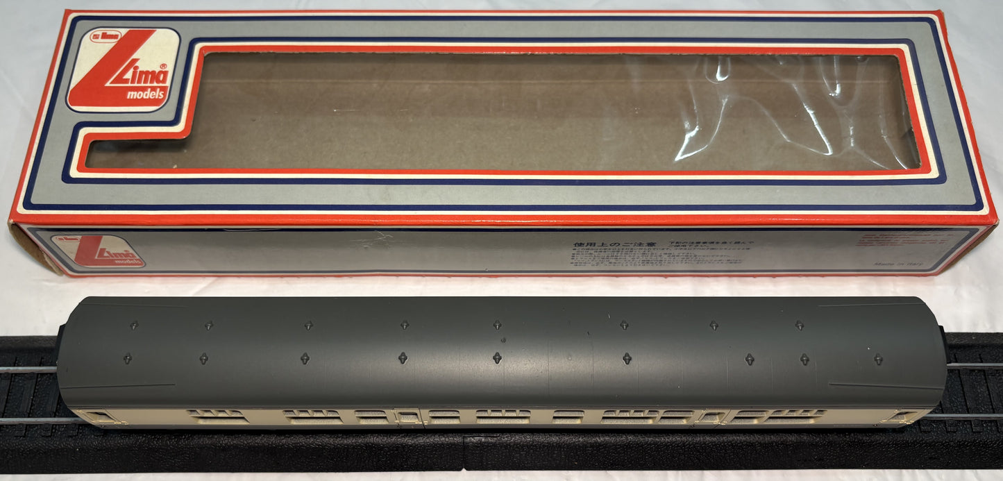 Lima 305333W BR Mk1 BSK Brake Corridor Coach W24528 Choc & Cream