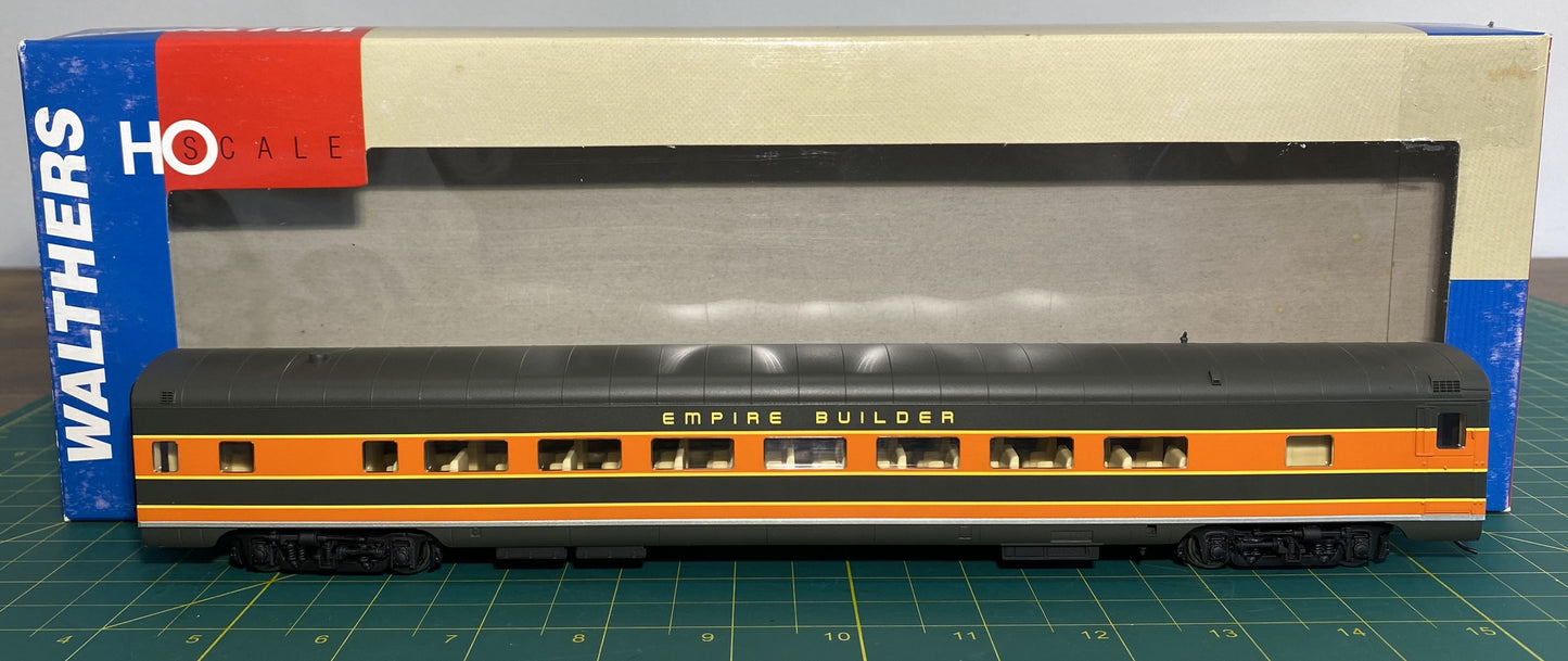 Walthers #932-9045 GN Empire Scheme-Partial Lettered
