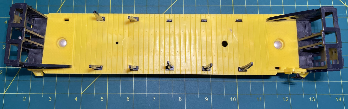 Lionel #6-16375 NY Central Stake Flatcar