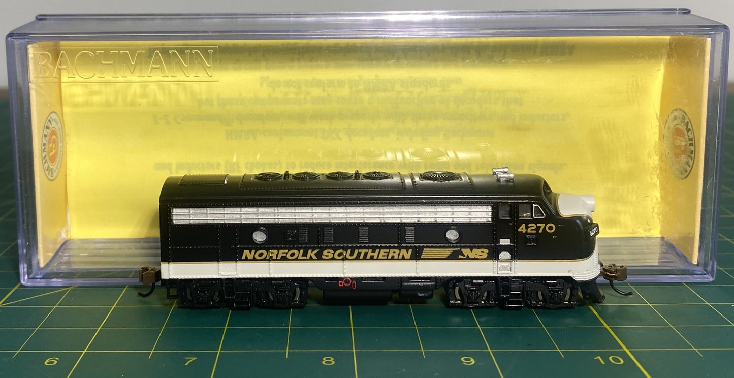 Bachmann 63753 N Norfolk Southern EMD F7A Diesel Locomotive #4270