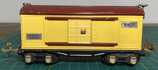Lionel Pre War 655 Box Car Cream and Maroon Roof