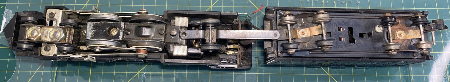 American Flyer #302 Steam Locomotive and Tender