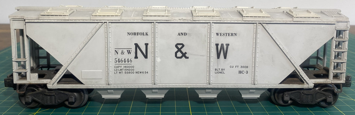 Lionel Post War Covered Quad Hopper #6446-25