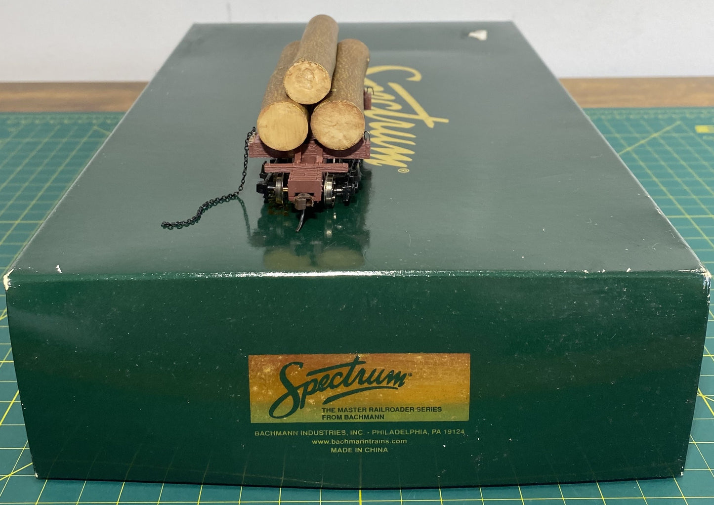 Spectrum On30 Logging and Mining Car Skeleton Log Car #27391