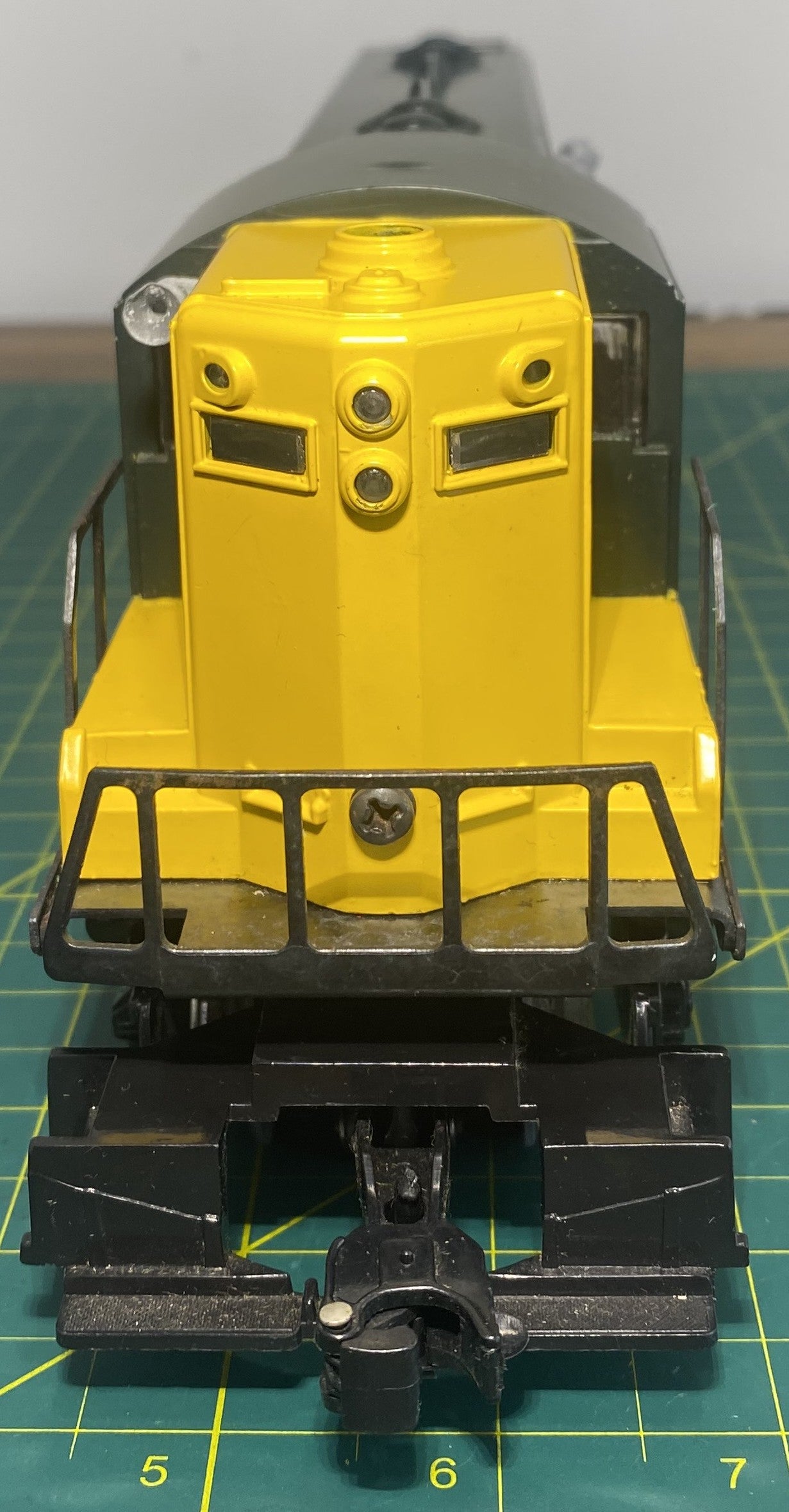 Lionel 6-8375 GP-7 Chicago Northern Western