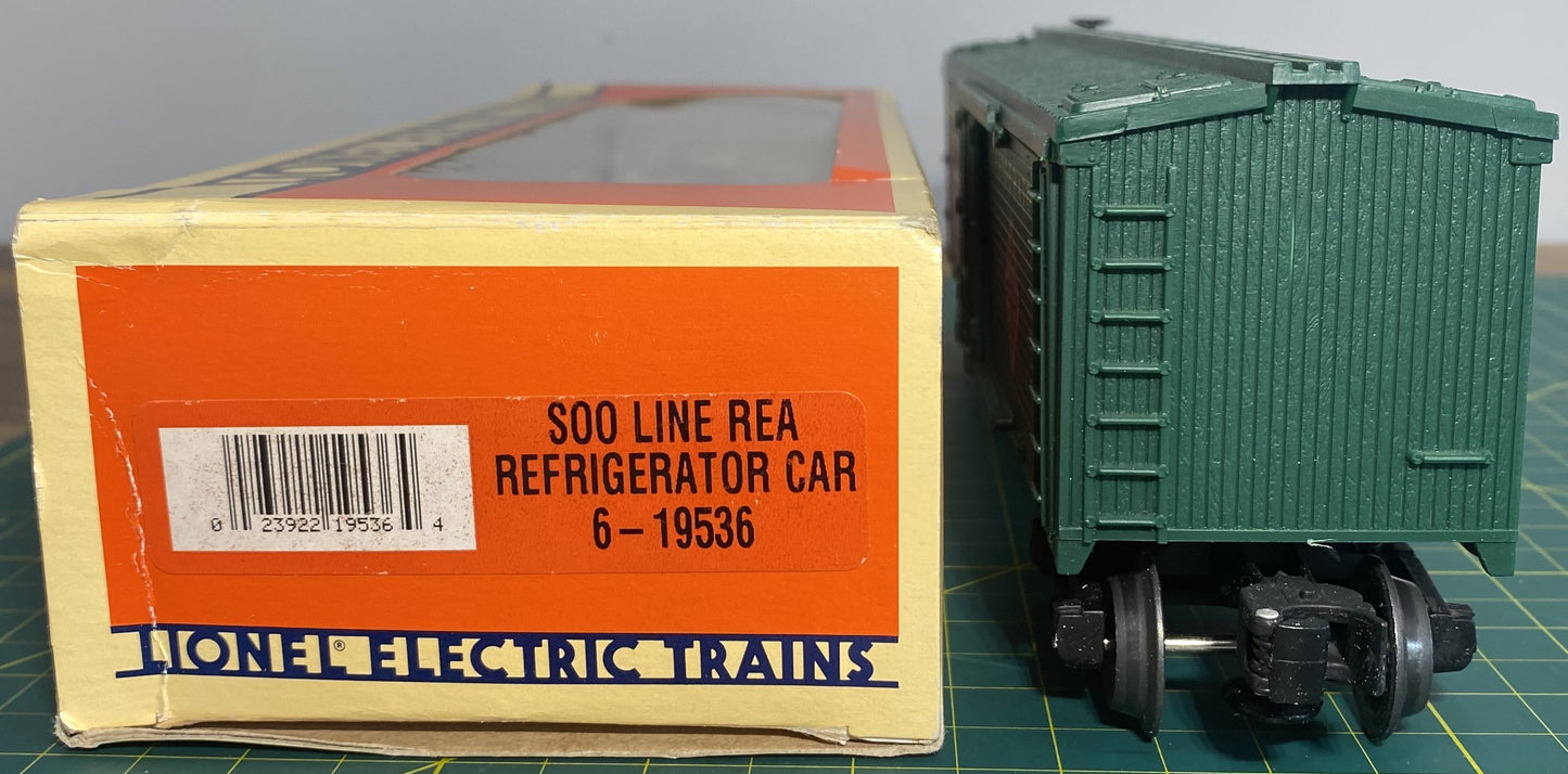 Lionel 6-19536 Soo Line Railway Express Agency Refrigerator Car