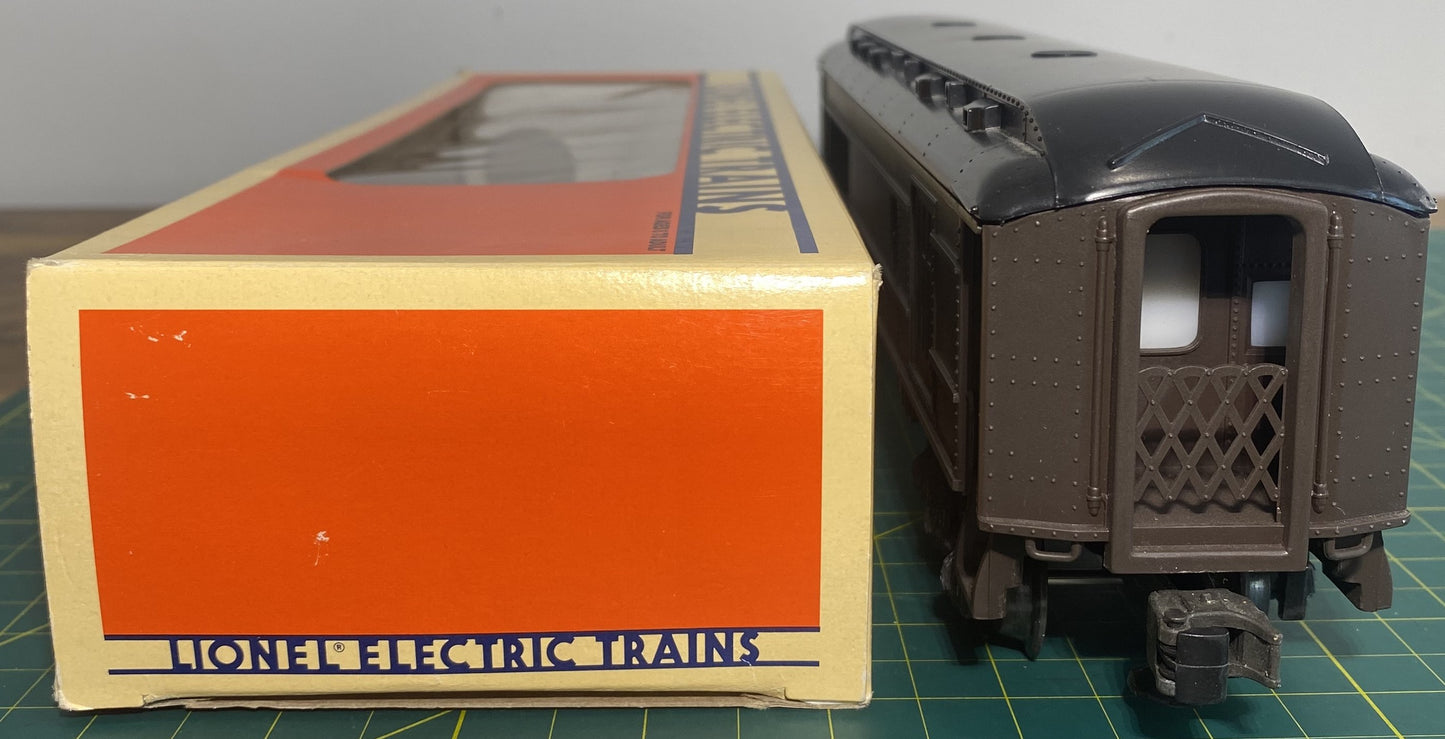 Lionel 6-16051 Chicago and North Western Combo Car