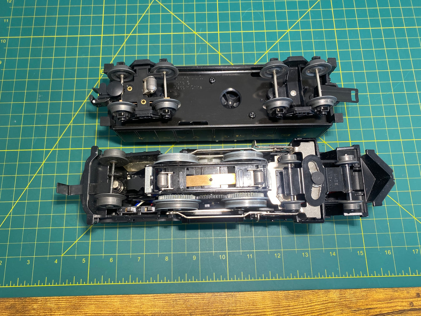 Lionel Modern 6-30018 Pennsylvania 4-4-2 Steam Locomotive