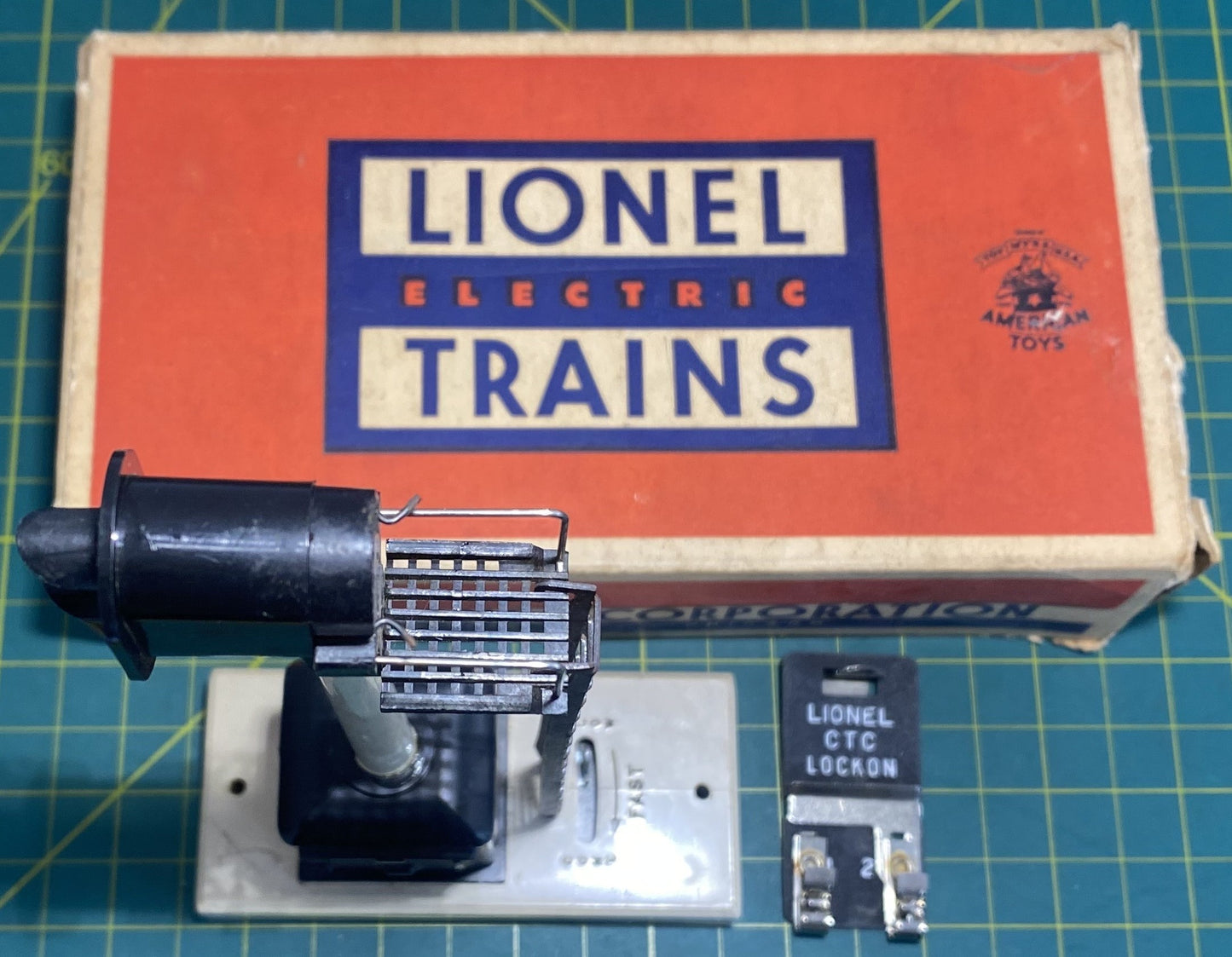 Lionel Post War #253 Automatic Block Signal