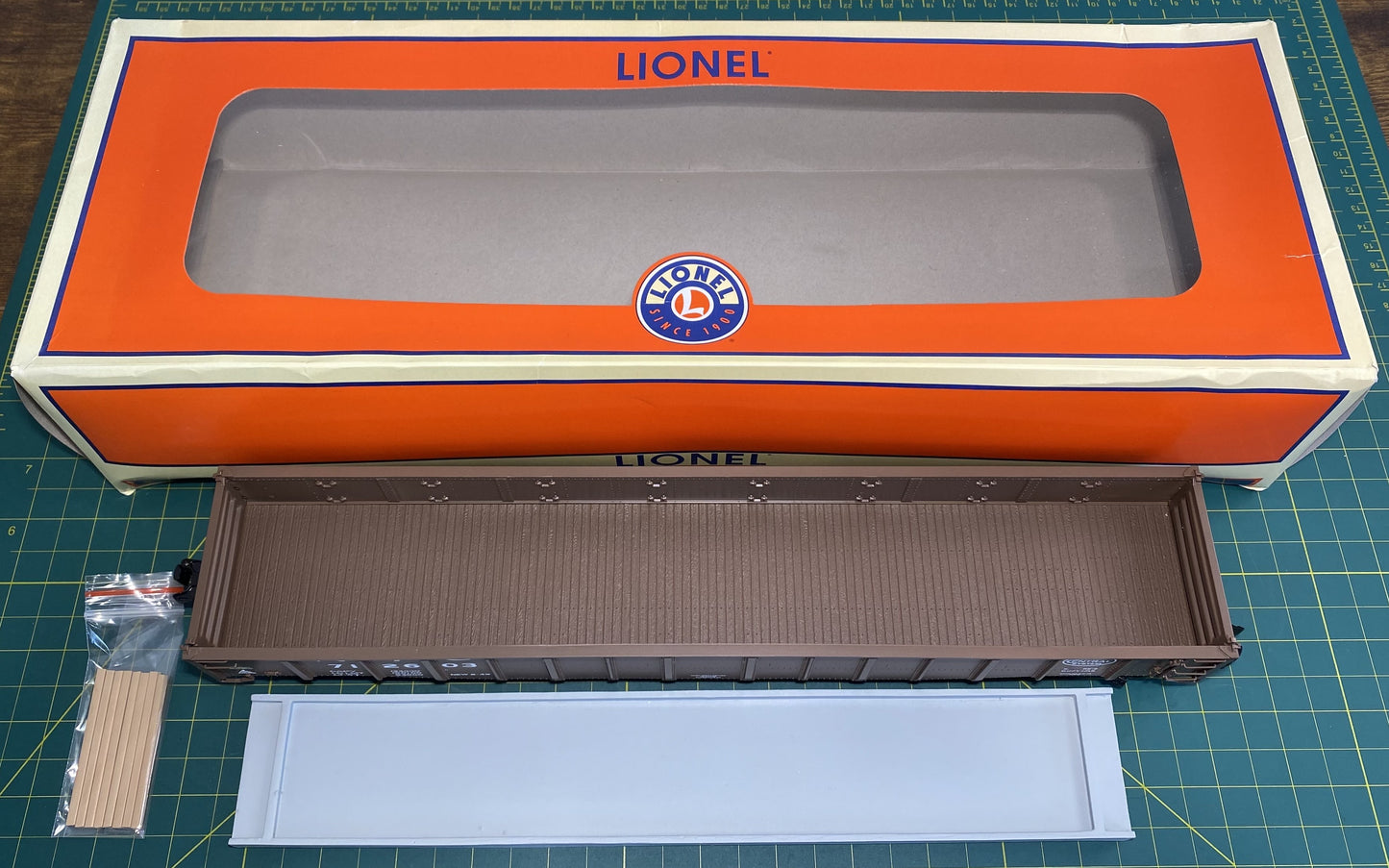 Lionel 6-82864 New York Central PS-5 Gondola w/load