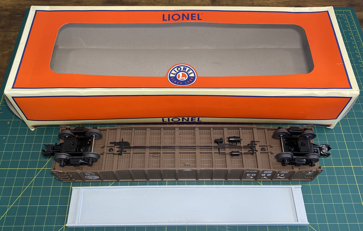 Lionel 6-82864 New York Central PS-5 Gondola w/load