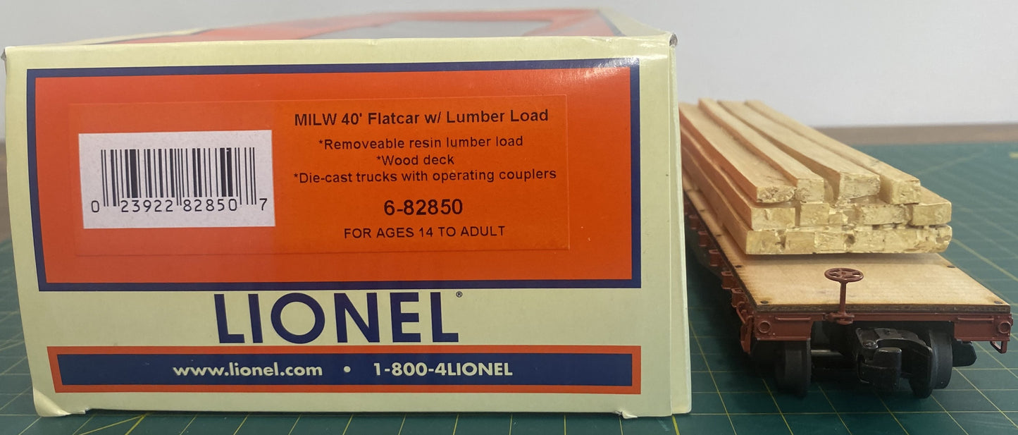 Lionel 6-82850 Milwaukee Rd Flat Car w/Load