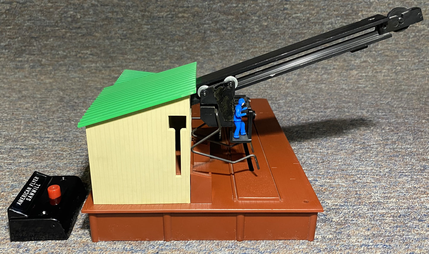 American Flyer 23796 Remote-Control Sawmill