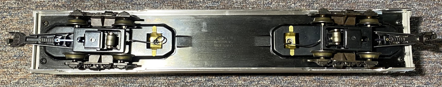 Lionel 9579 Burlington Silver Dome Vista Dome Passenger