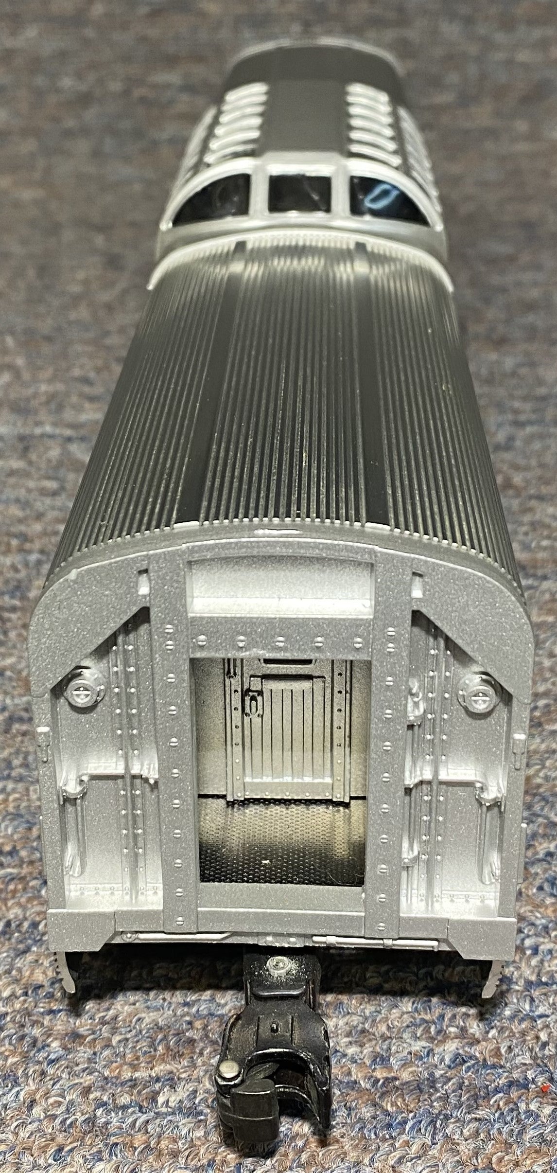 Lionel 9579 Burlington Silver Dome Vista Dome Passenger