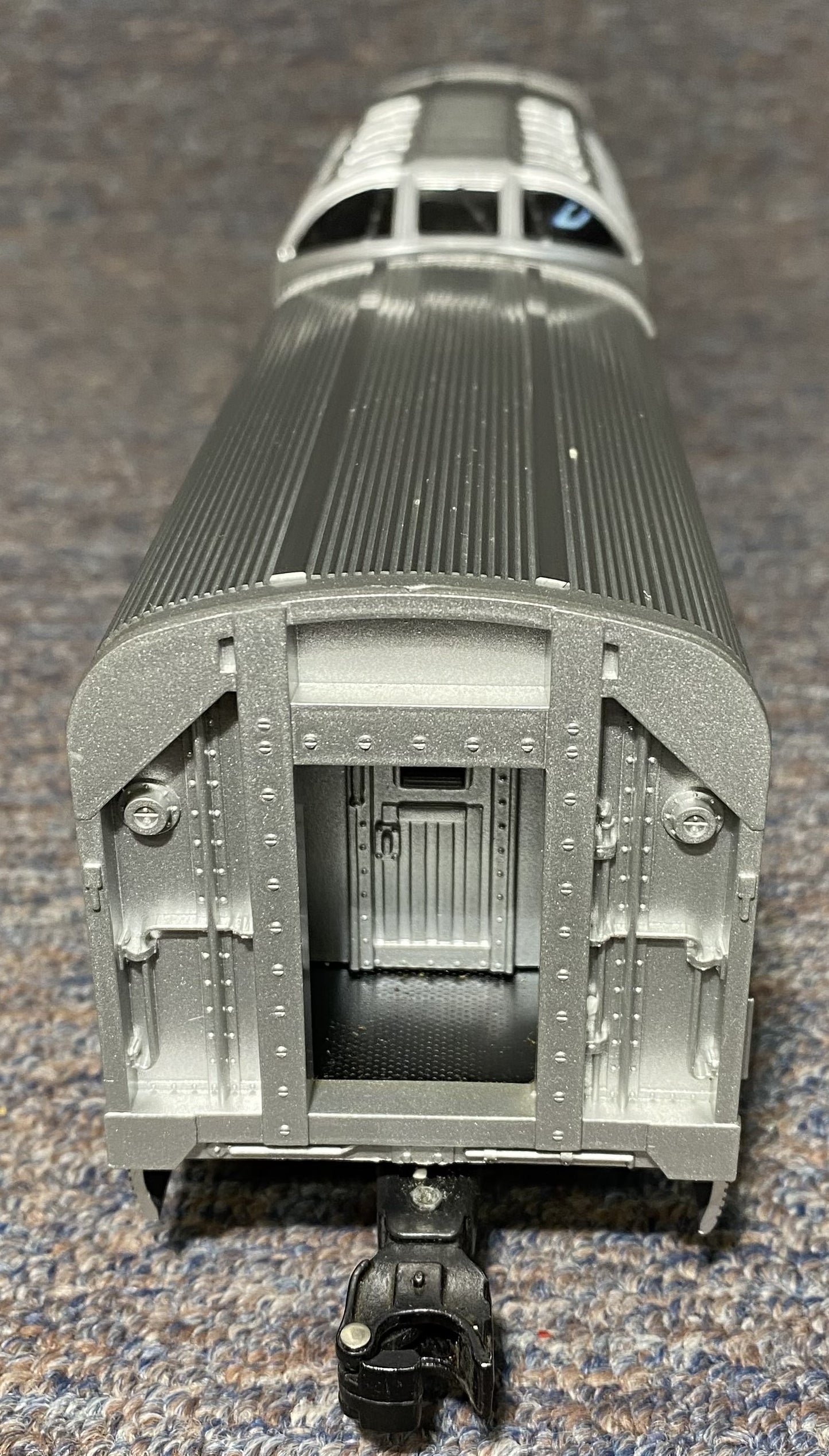 Lionel 9588 Burlington Silver Dome Vista Dome Passenger