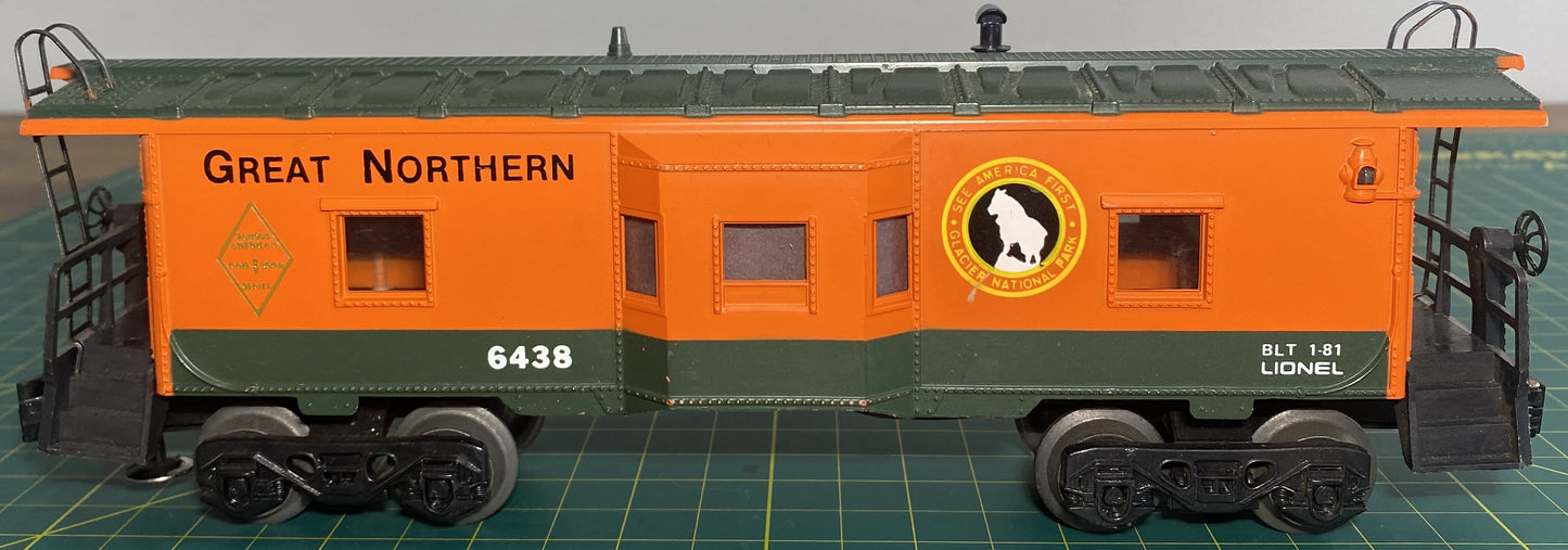 Lionel 6438 Great Northern Window Caboose