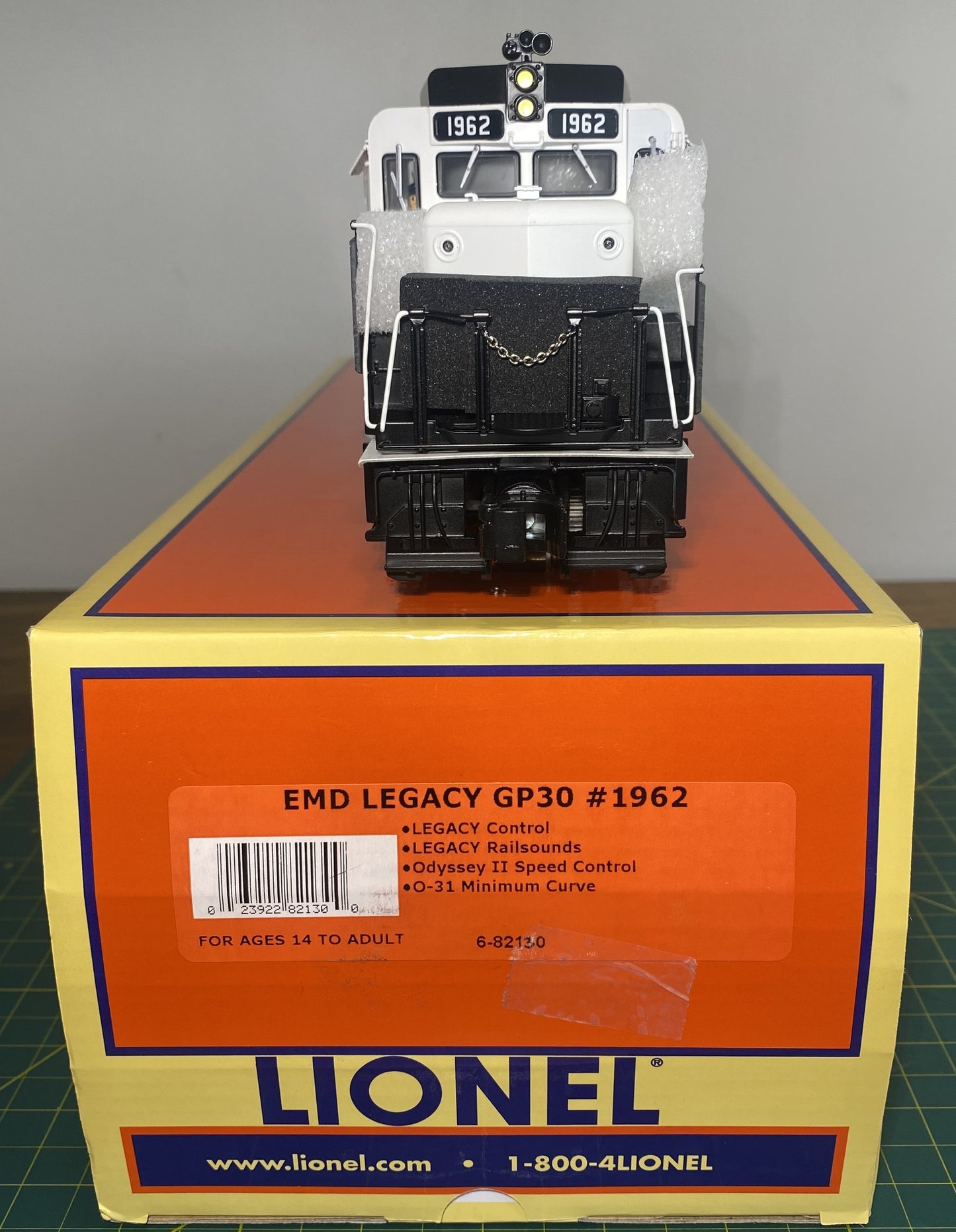 Lionel 6-82130 EMD Demonstrator LEGACY GP30 Diesel Locomotive #1962