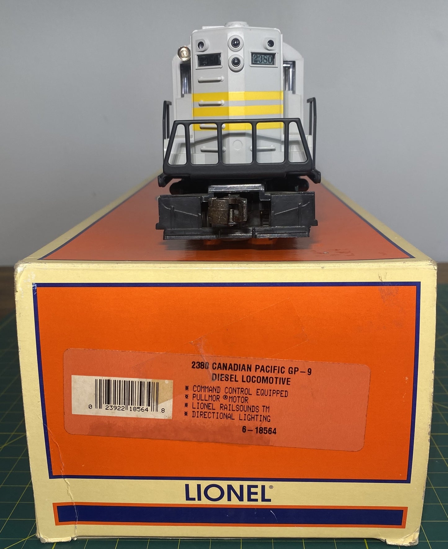 Lionel 6-18564 Canadian Pacific EMD GP-9 Diesel Locomotive