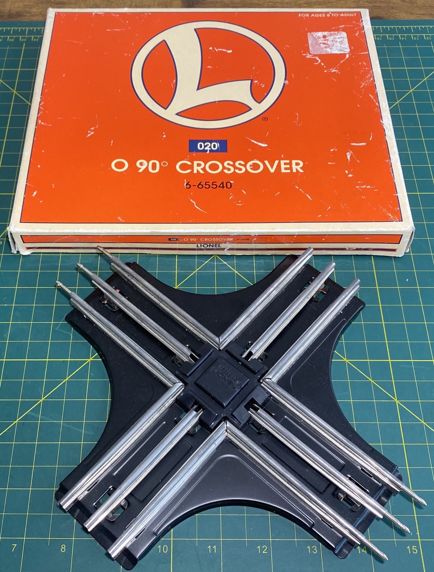 Lionel 6-65540 O Gauge 90 Degree Crossover